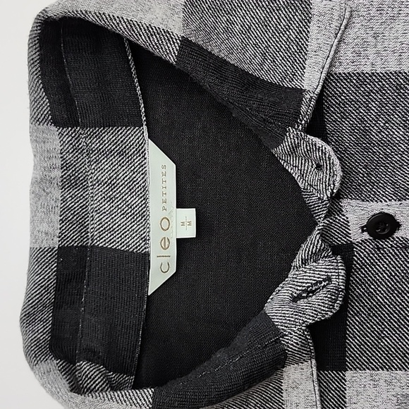 Cleo Petites Long Button Up Black White Shirt Soft Stretch Size Medium - Picture 7 of 12